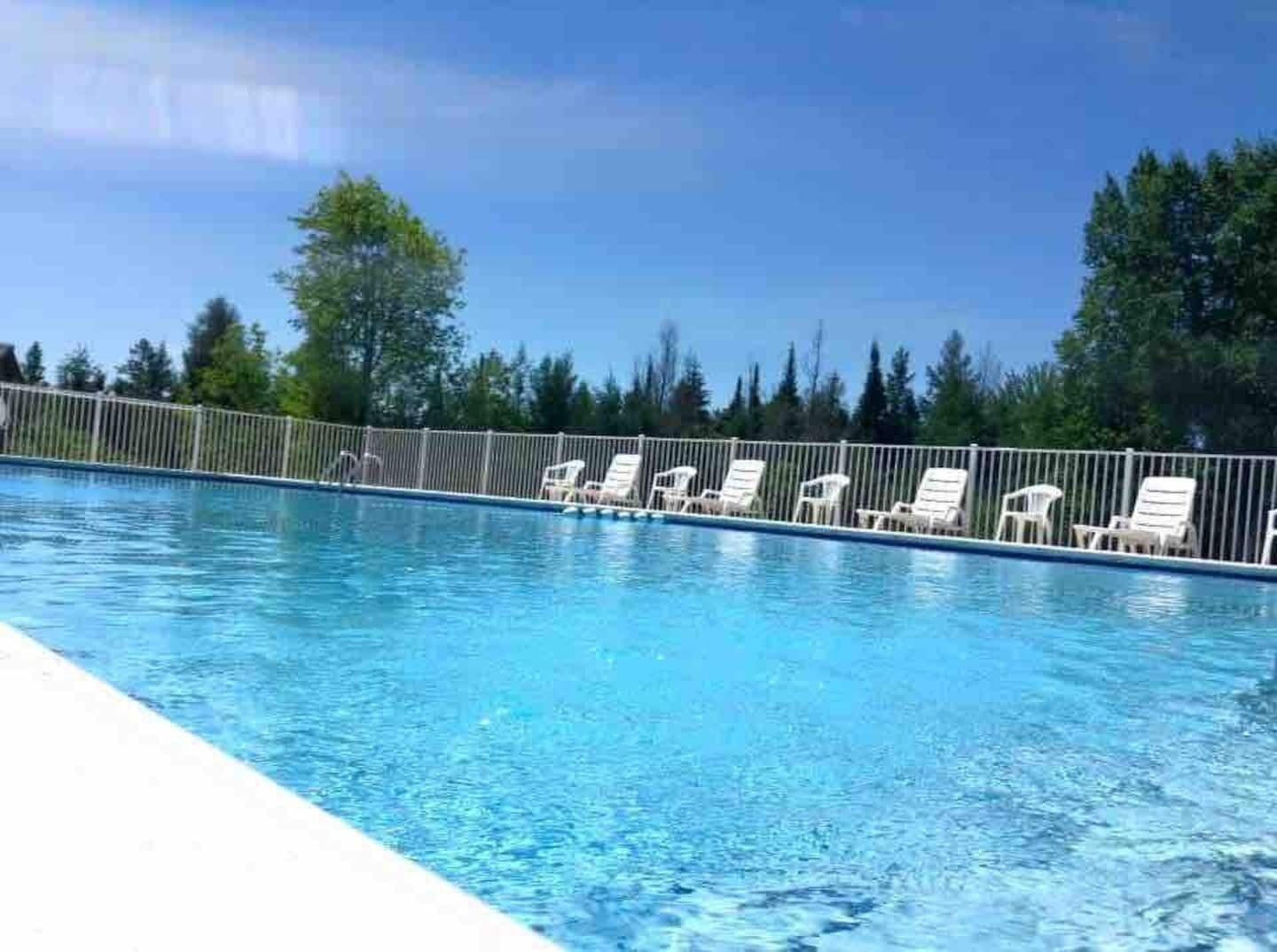 Outdoor pool, a heated pool
