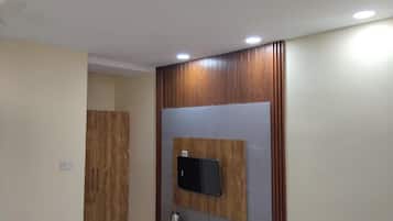 ห้องดีลักซ์, ระเบียง, วิวเมือง | ภายใน