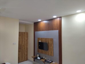 デラックス ルーム バルコニー シティビュー | 内装