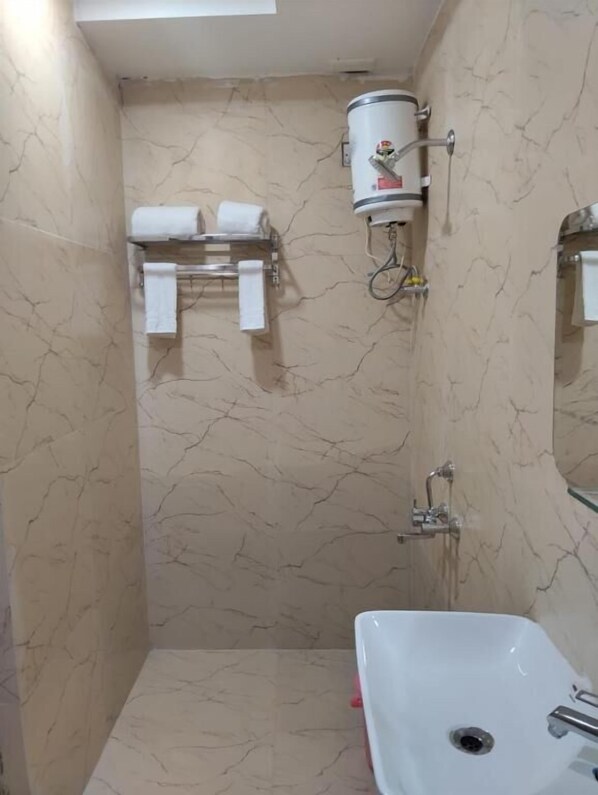 Bathroom - The Pride Gitbitan (Asansol)