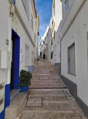 Exterior detail - Eden Studio. Balcony with sea view. Swimming pool. Fast internet. (Albufeira)