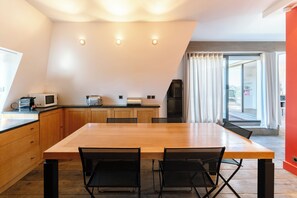 Dining - Vrbo Property (Tourgéville)