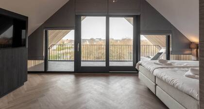 Huis aan de Duinen 5A | Luxury Villa with Sauna in Zoutelande