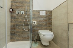 Classic Room | Bathroom - Nova Suite (Calatafimi)