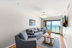Living area - 🏖️ Sundunes 173 | Gulf Front Navarre Beach | Pool + Emerald Coast Views (Navarre)