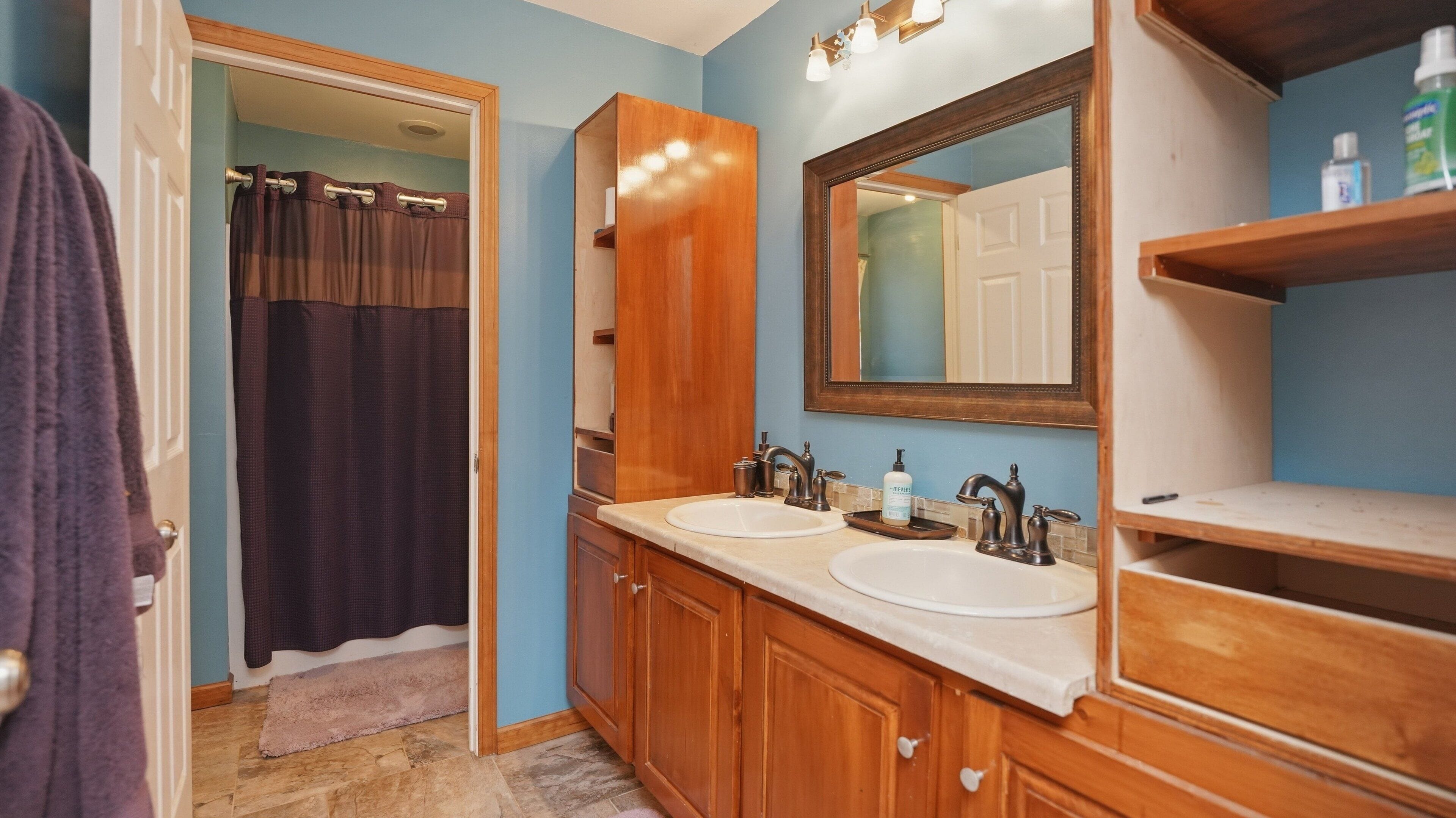 House, 3 Bedrooms | Bathroom