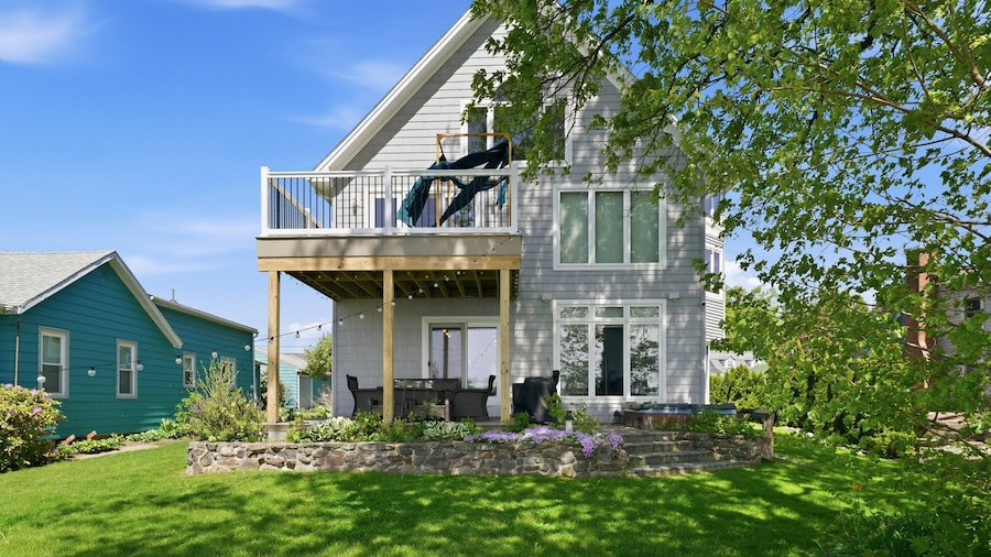 Rochester Lakeview 4br With Firepit Sleeps 6 4 Bedroom Home