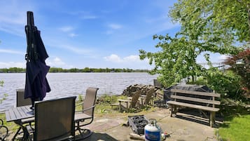 House, 3 Bedrooms | Outdoor dining