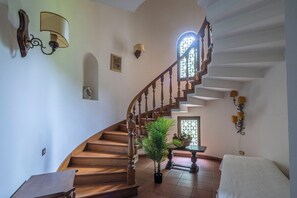 Interior - Wonderful private villa for 6 guests with A/C, WIFI, TV, balcony, pets allowed and panoramic view (Monsummano Terme)