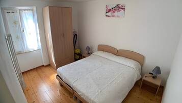 2 Schlafzimmer, Bügeleisen/Bügelbrett, WLAN, Bettwäsche
