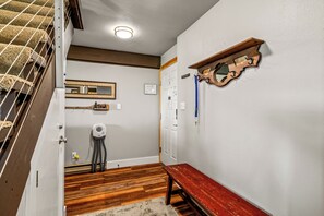 Interior - Valley Views~2BR + Loft~A/C & HOA Shuttle (Steamboat Springs)