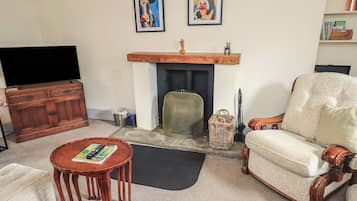 Cottage | Living area