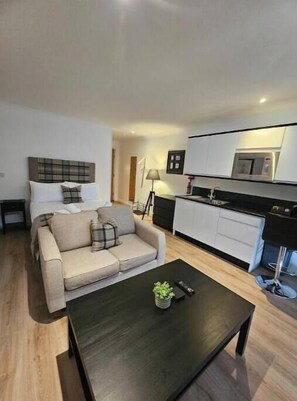 Living area - Luxury 1 Bedroom Apartment with Loch View *BLL*— A Peaceful Escape (Balmaha)