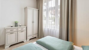 1 bedroom, WiFi, bed sheets