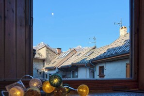 Interior - Quiet village house in medieval quarter (Saint-Crepin)