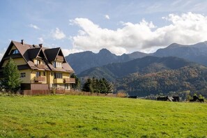 Esterni