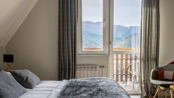 Comfort Studio, Balcony, Mountain View