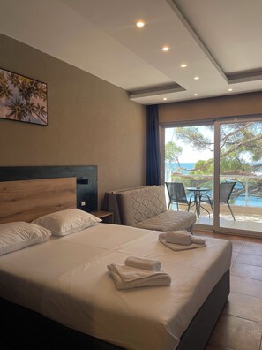 Quadruple Room, Sea View