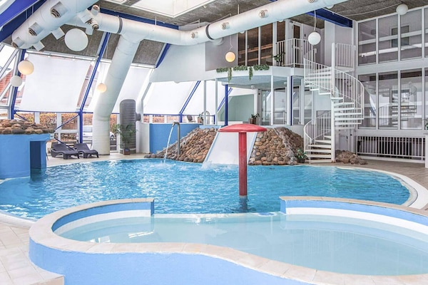House | Pool | Indoor pool, outdoor pool