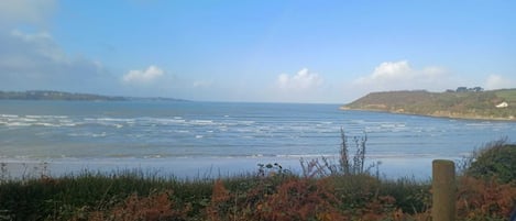 Beach nearby, sun loungers