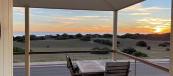 Lagoon View, Waterfront Sunsets Coastal Comfort
