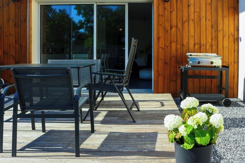 Air-conditioned, comfortable new house, ideal for families and friends.