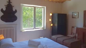 4 camere, ferro/asse da stiro, lenzuola