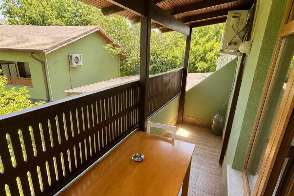 Standard Room, Balcony, Courtyard View | Free WiFi
