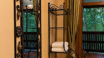 Standard Room, Balcony, Courtyard View, Room #2