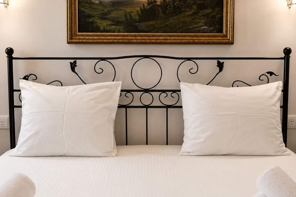 Garden View, Jacuzzi, Smoking #22A | Espacio para trabajar con un portátil, wifi gratis, ropa de cama