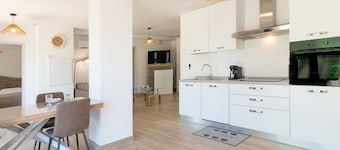 Apartment 'Residence La Dolce Vita' with Sea View, Wi-Fi and Air Conditioning