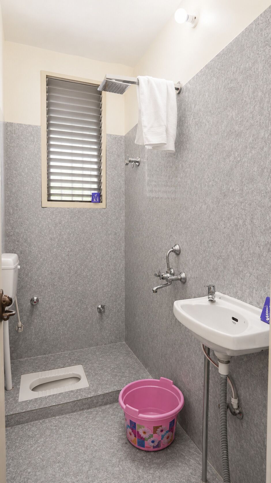 Shower, towels, soap
