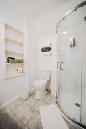 Bathroom - Sunday River Getaway | Sleeps 6 | Pet-Friendly (Bethel)