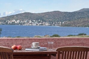 Outdoor dining - Angelina Aegina Escape (Aegina)