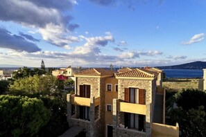 Exterior - Angelina Aegina Escape (Aegina)