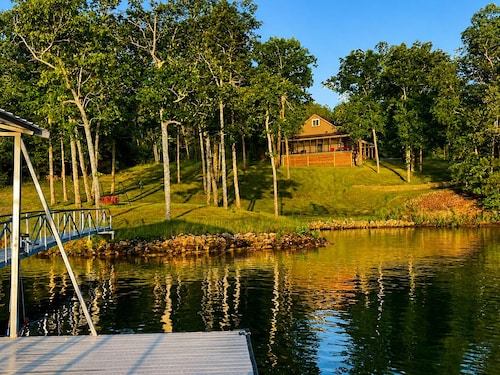 Lakefront Paradise in Double Springs, AL 5BR Cabin with Private Dock