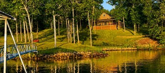 Lakefront Paradise in Double Springs, AL 6BR Cabin with Private Dock