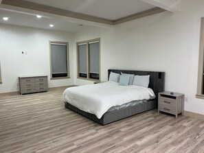 3 Schlafzimmer, Bügeleisen/Bügelbrett, WLAN, Bettwäsche