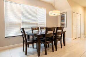 Dining - lermont Townhome w/ Private Pool - Near Disney (Clermont)