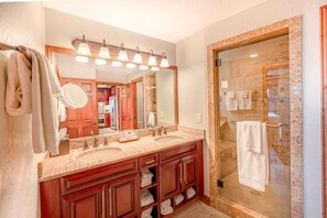 Bathroom - 2 bdrm Ski in/Ski out Westgate Resort in Beautiful Park City (Park City)