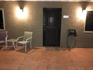 Interior - Newly remodeled 2-bedroom in perfect location (Vista)