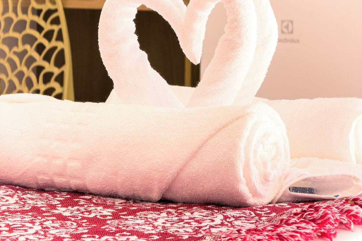 Dobbeltrom, balkong, bassengutsikt | Minibar og wi-fi (inkludert)