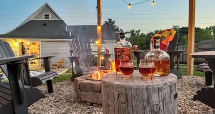 Bourbon Trail Farmhouse w/ Hot Tub & Fenced Yard