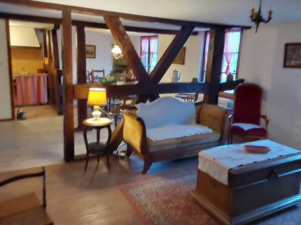 Interior - Vrbo Property (Hunawihr)
