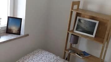 WiFi, bed sheets