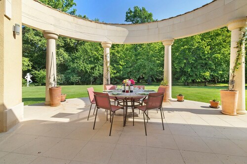 La Closerie des Vignes – Vignobles Chatonnet: Tuscan Villa in the Heart of the Vineyards
