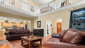 Living area - Cozy yet Spacious – Game Room – Double-sided Fireplace (Pigeon Forge)