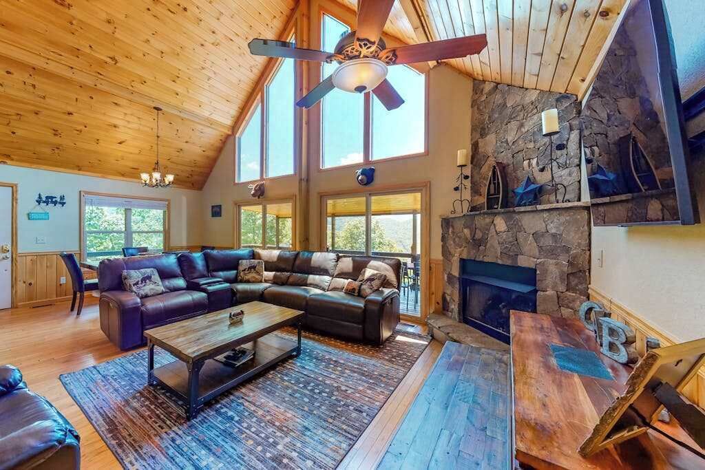 TV, fireplace, offices