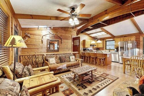 Moose Creek Lodge