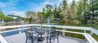 Lakeview pet friendly studio with pool, fire pit, canoes & paddle boats, & WiFi